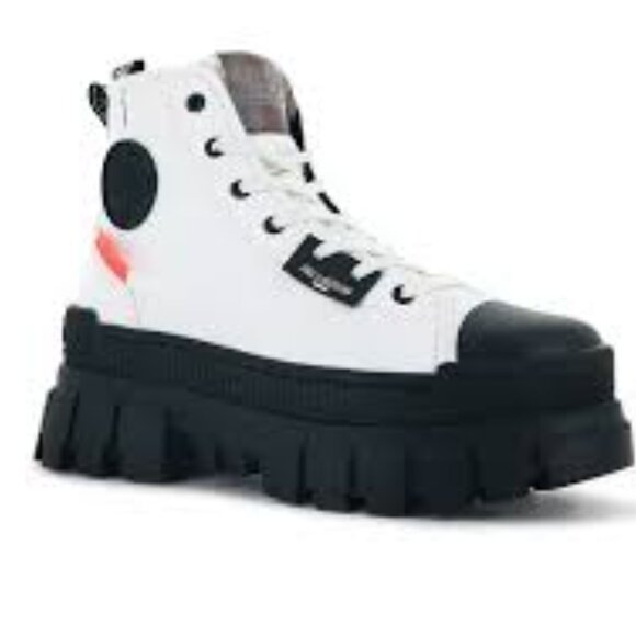 1-NIB PALLADIUM WOMEN'S REVOLT HI TX BOOT - Picture 3 of 7